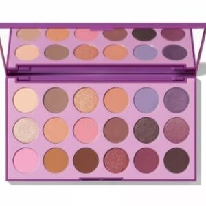 Morphe 18F Talkin' Flirty Artistry Palette